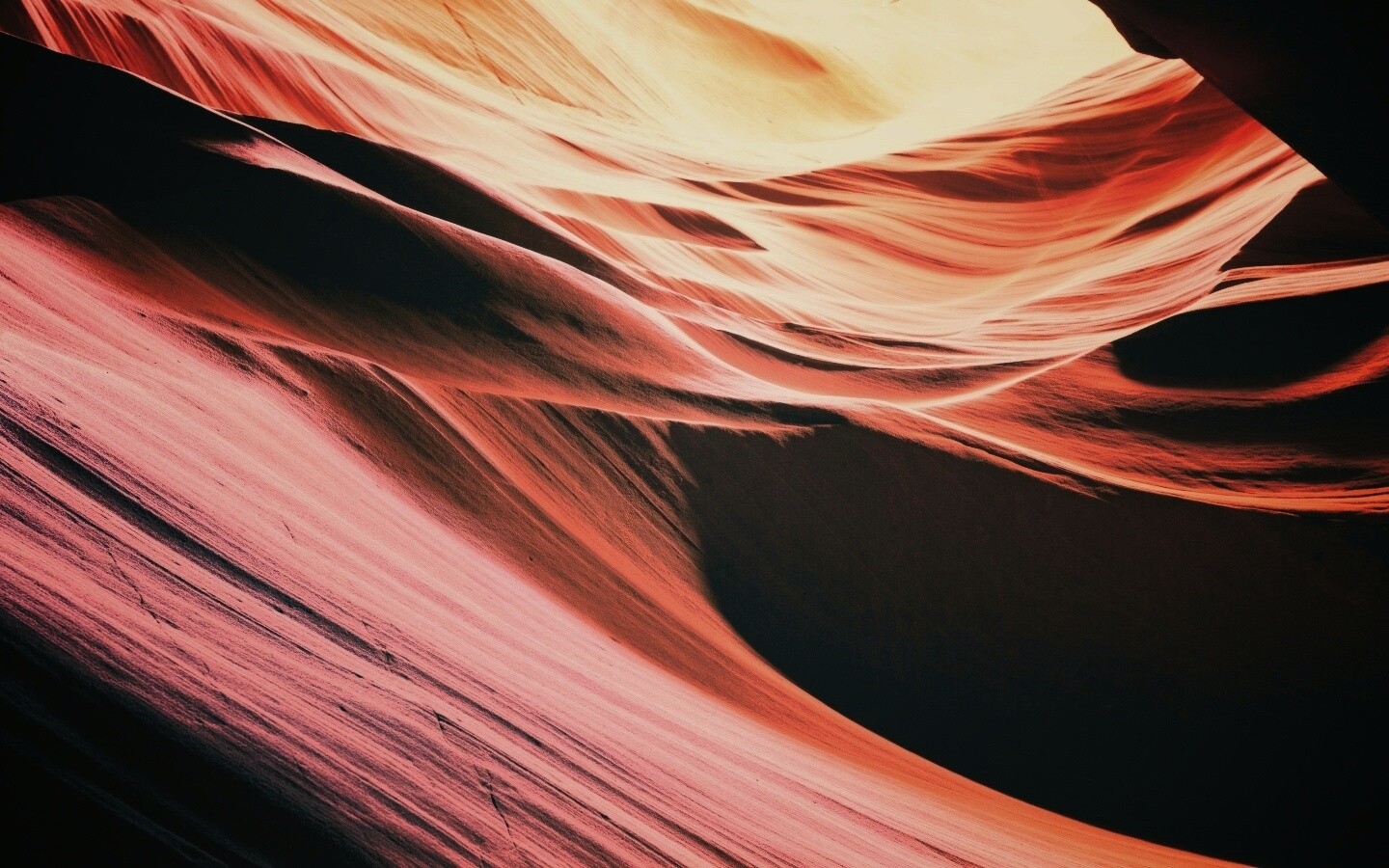 Живописная пещера обои