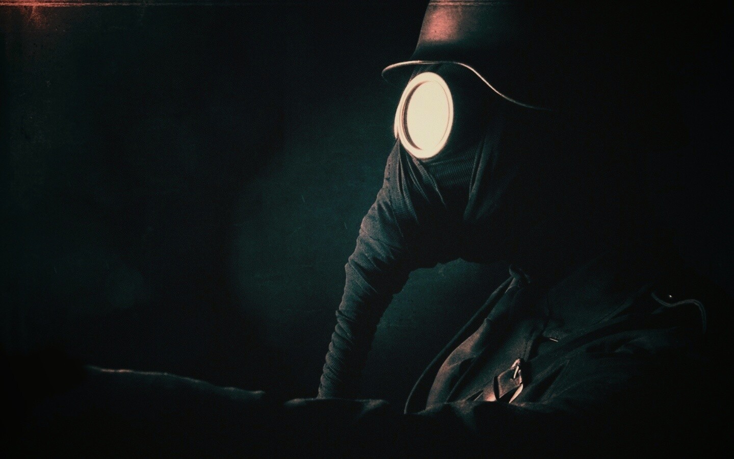 В противогазе обои