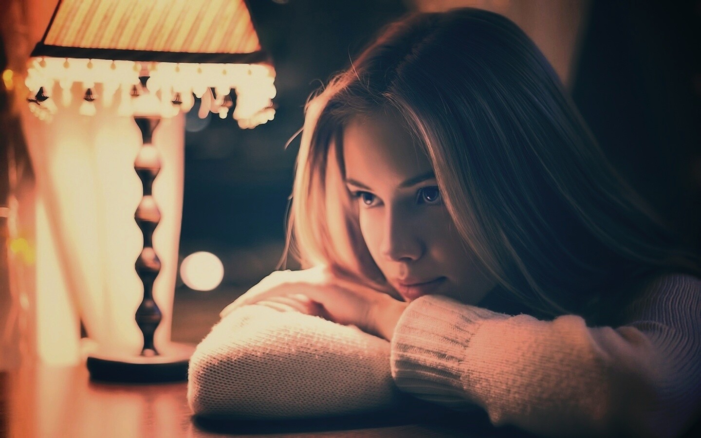 Задумалась обои