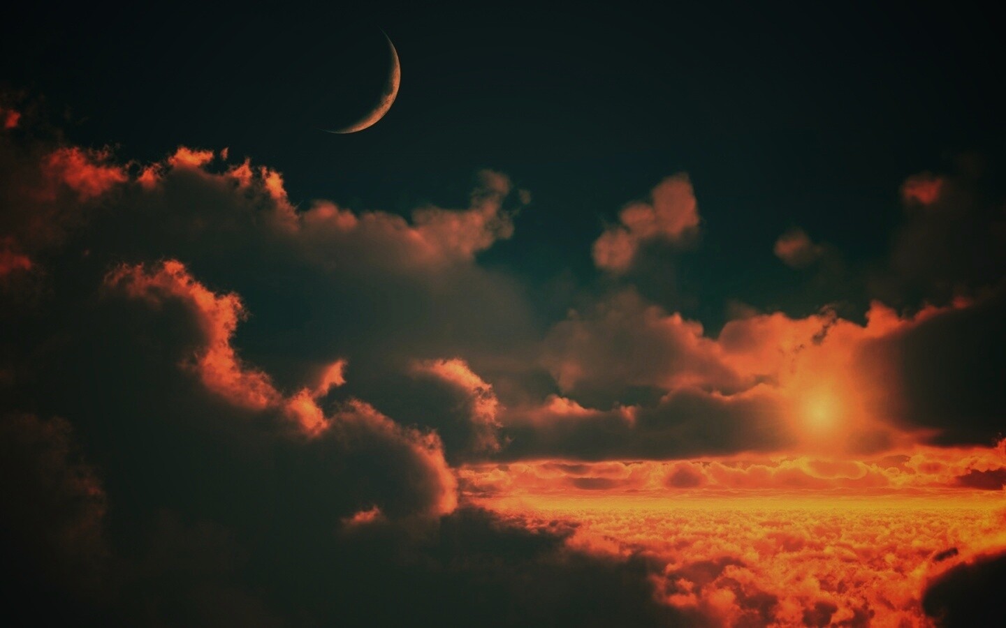 Закат и месяц над облаками обои