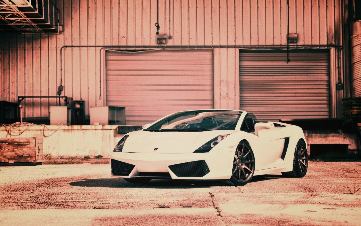Белый спорткар Ламборгини Галлардо обои
