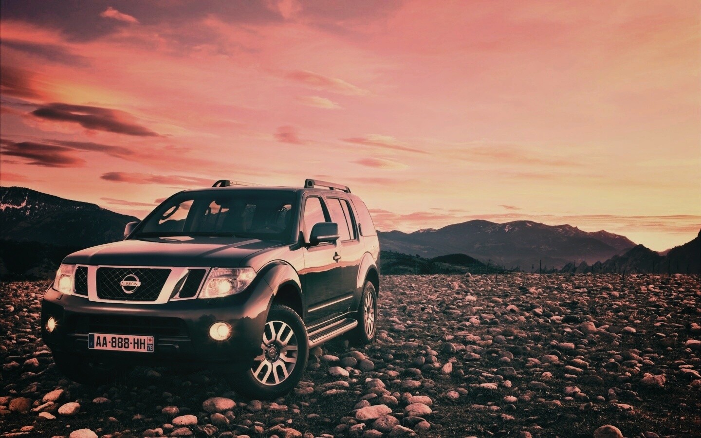 Nissan Pathfinder обои