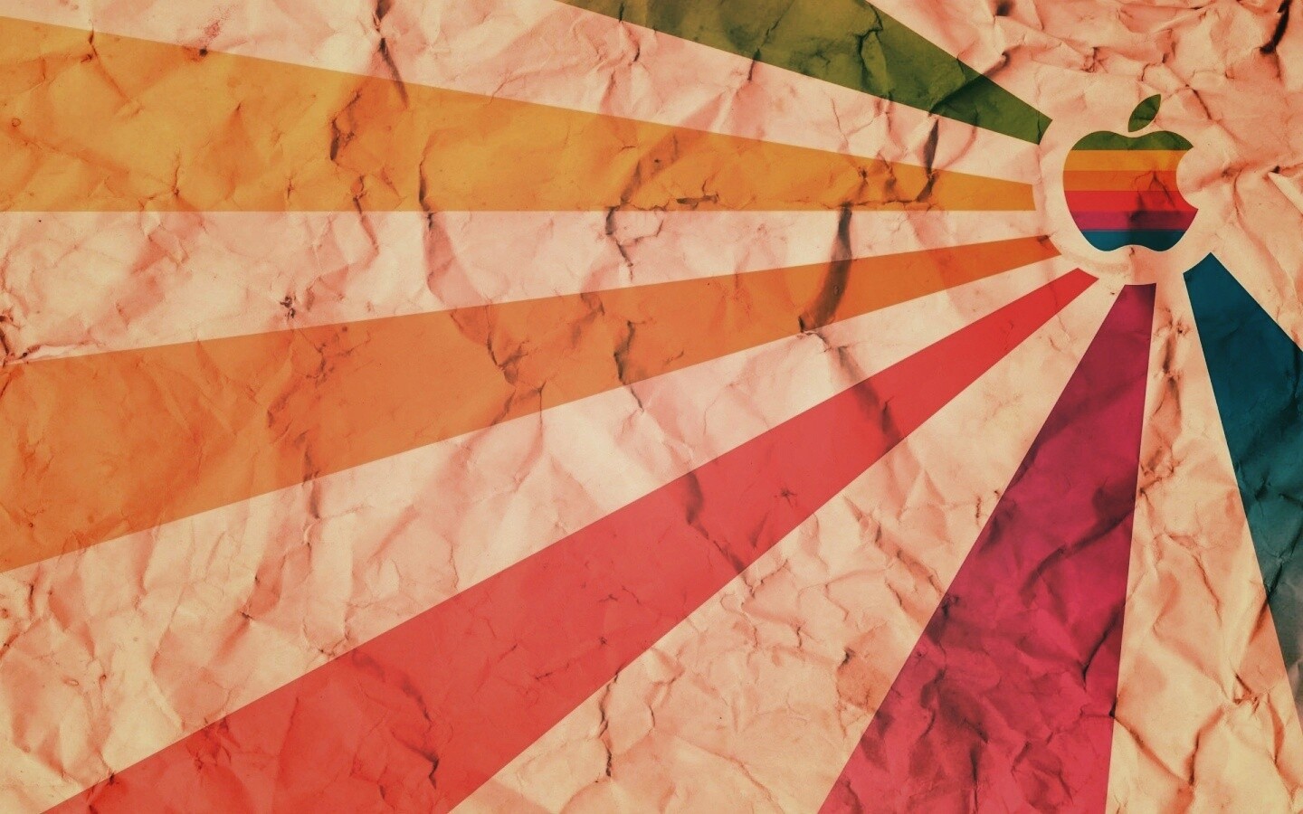 Радужный логотип Apple на мятой бумаге обои