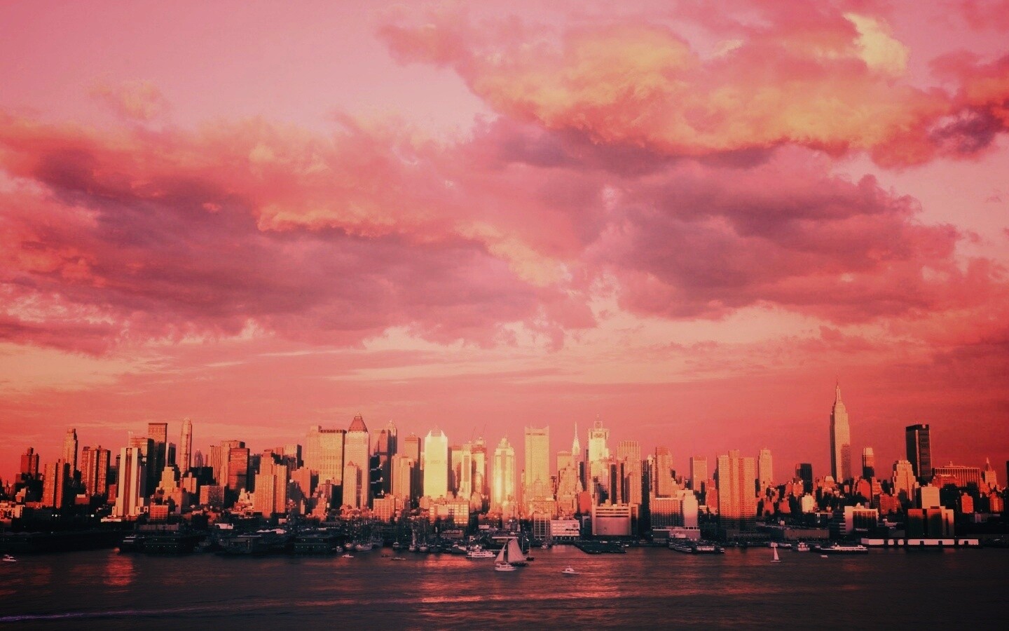 Панорама города на закате обои