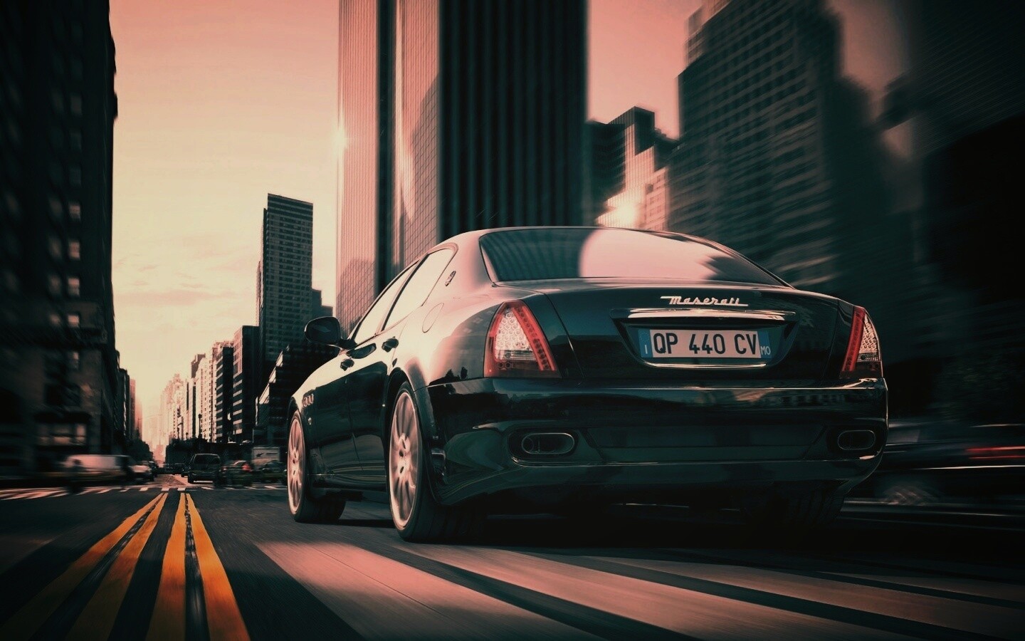 Maserati Quattroporte в городе обои