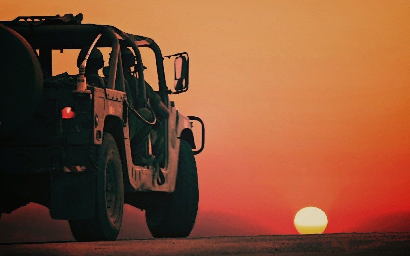 Военный Hammer обои