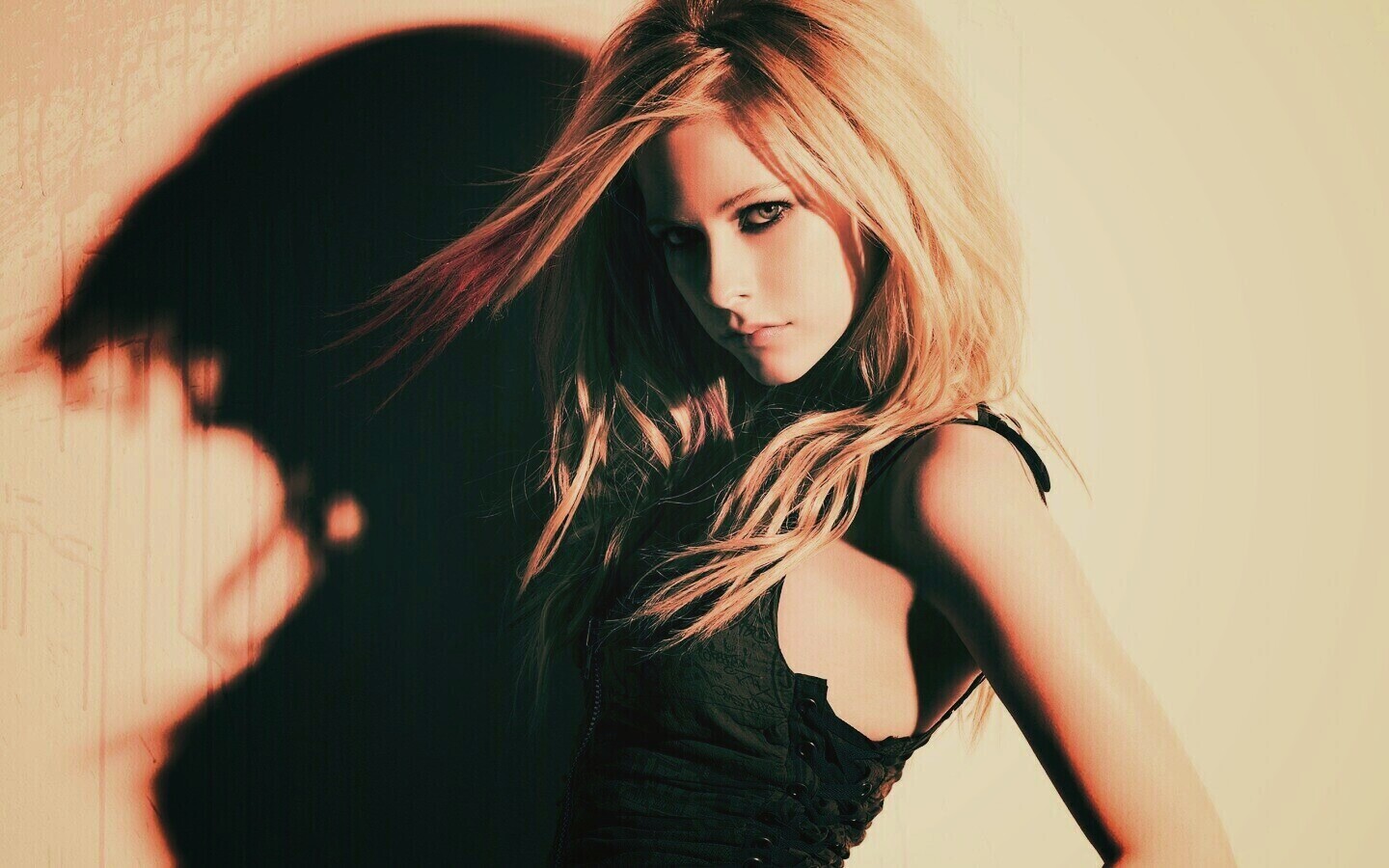 Аврил Лавин обои