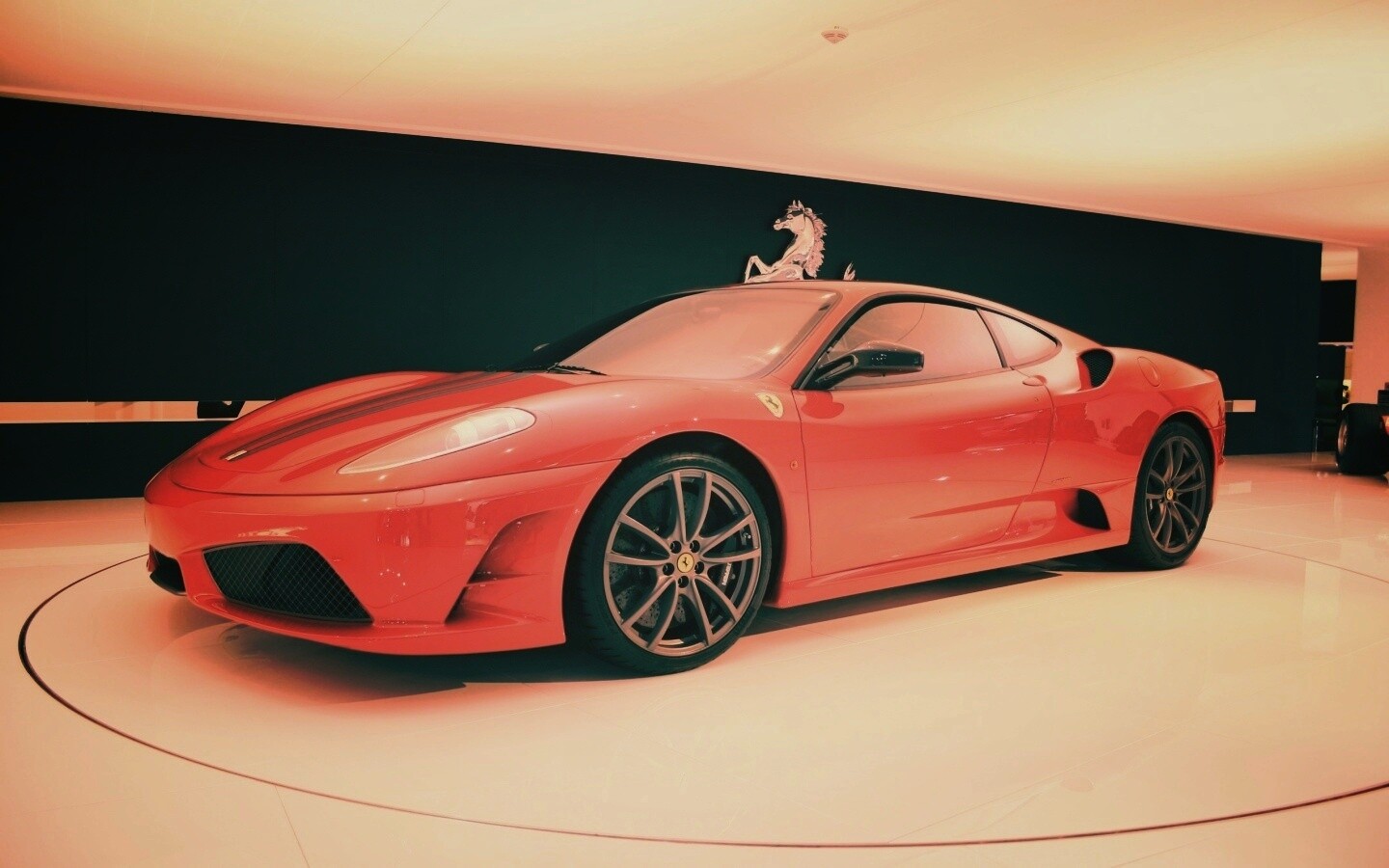 Ferrari F430 Scuderia на выставке обои