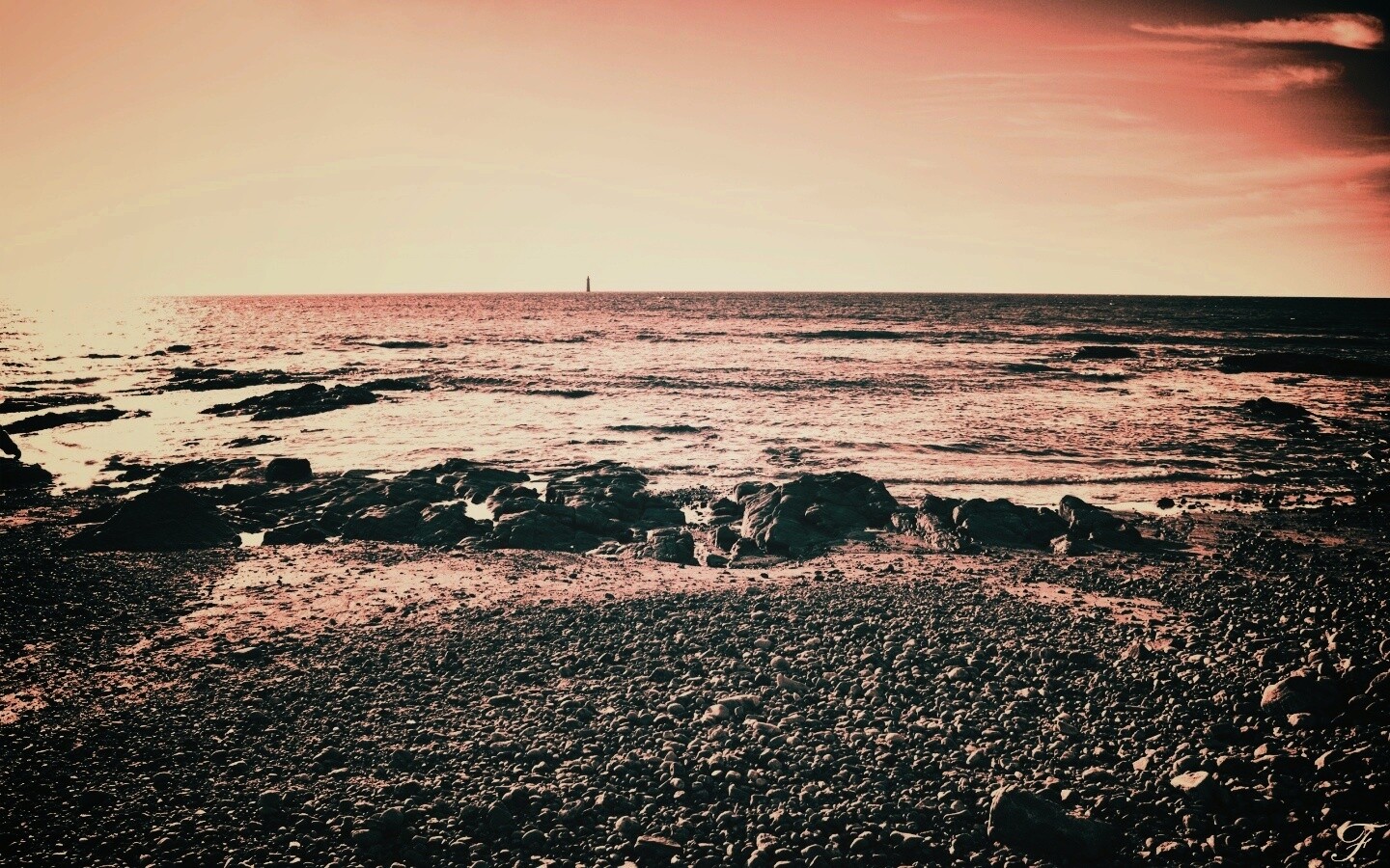 Чёрно-белое фото побережья обои