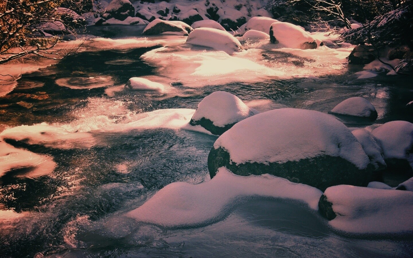 Замёрзжая речка обои