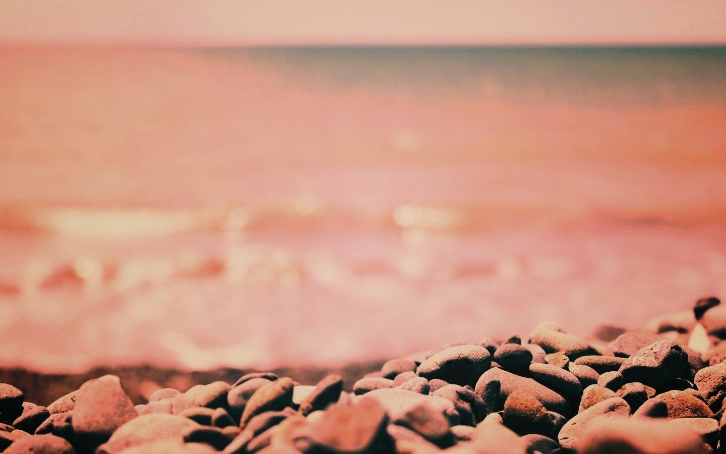 Пляж из гальки обои