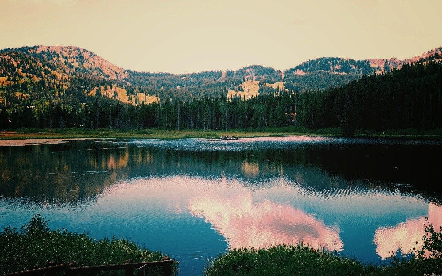 Горное озеро обои