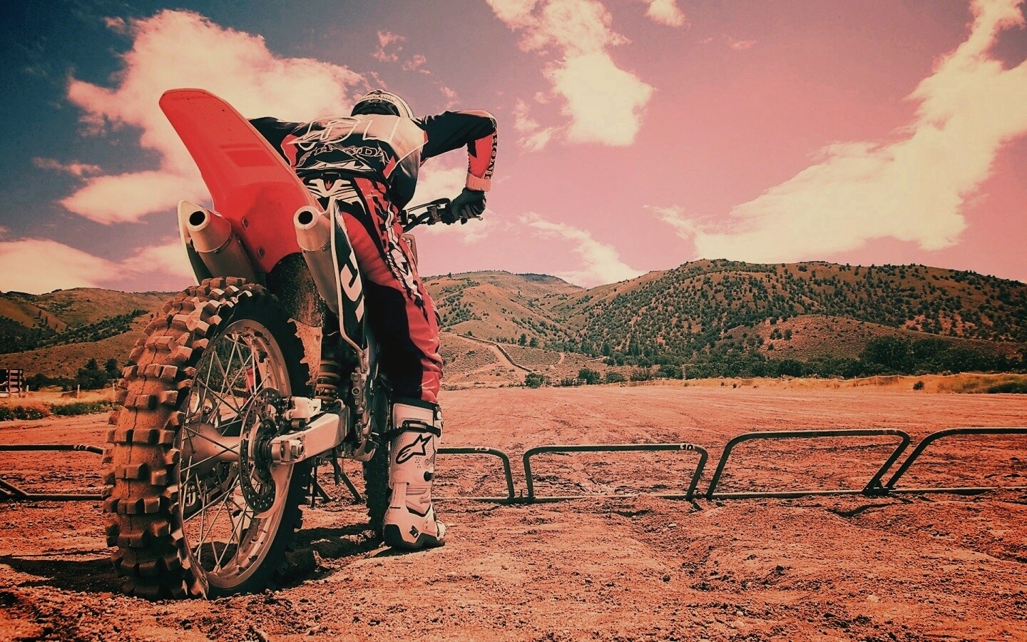 Спортивный мотоцикл обои