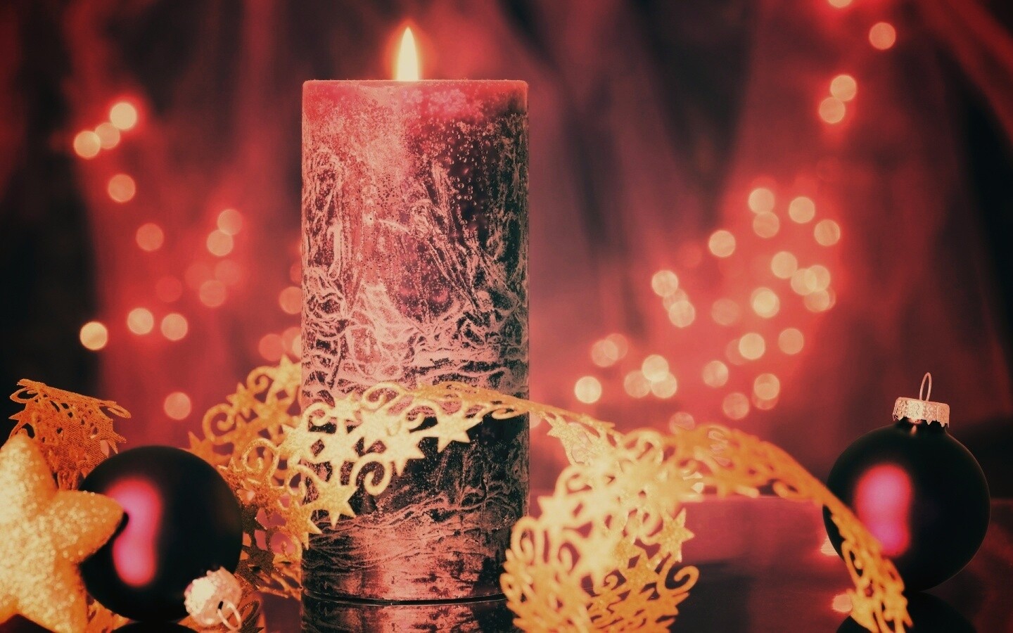 Новогодняя свеча обои