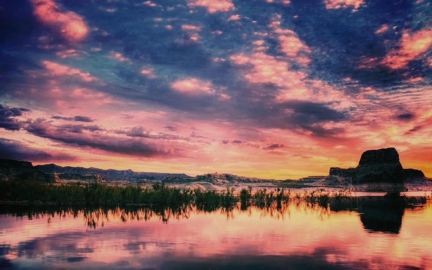 Горное озеро обои