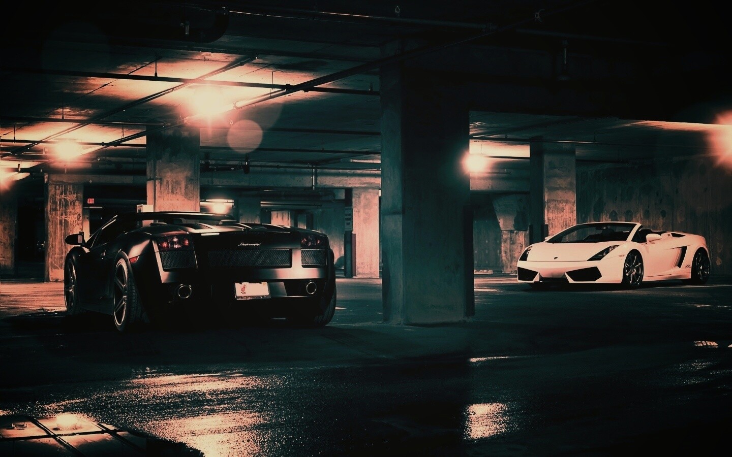 Ламборджини на подземной парковке обои