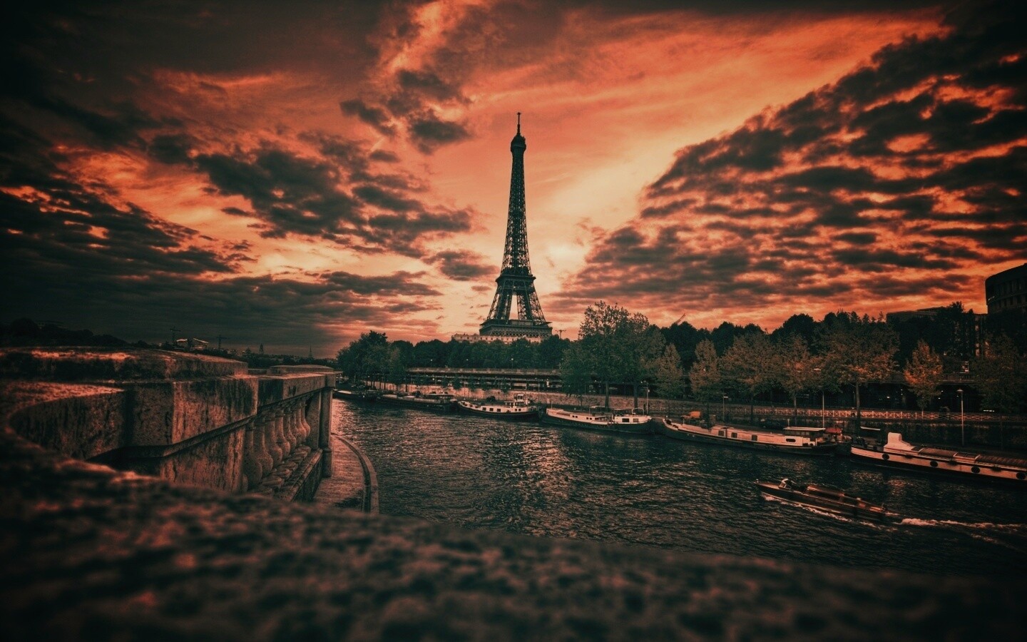 Башня Эйфеля в Париже обои