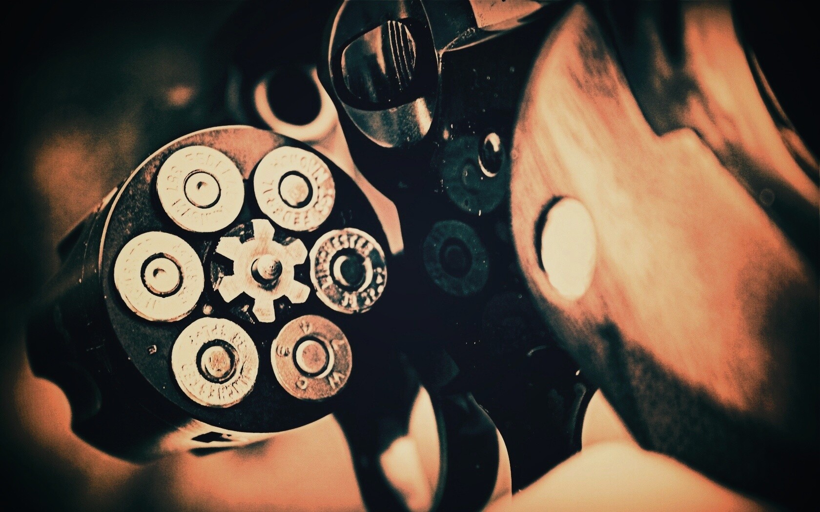 Револьвер обои