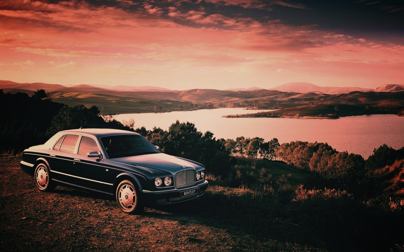 Бентли на природе обои