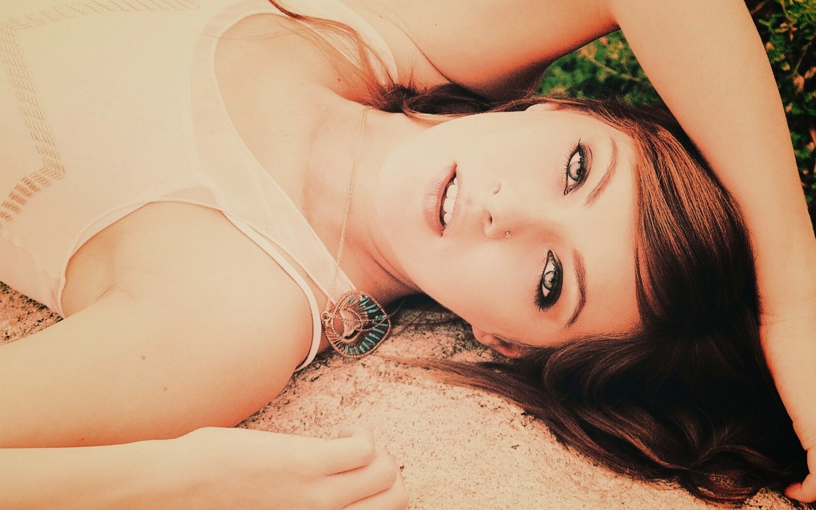 Глаза цвета моря обои