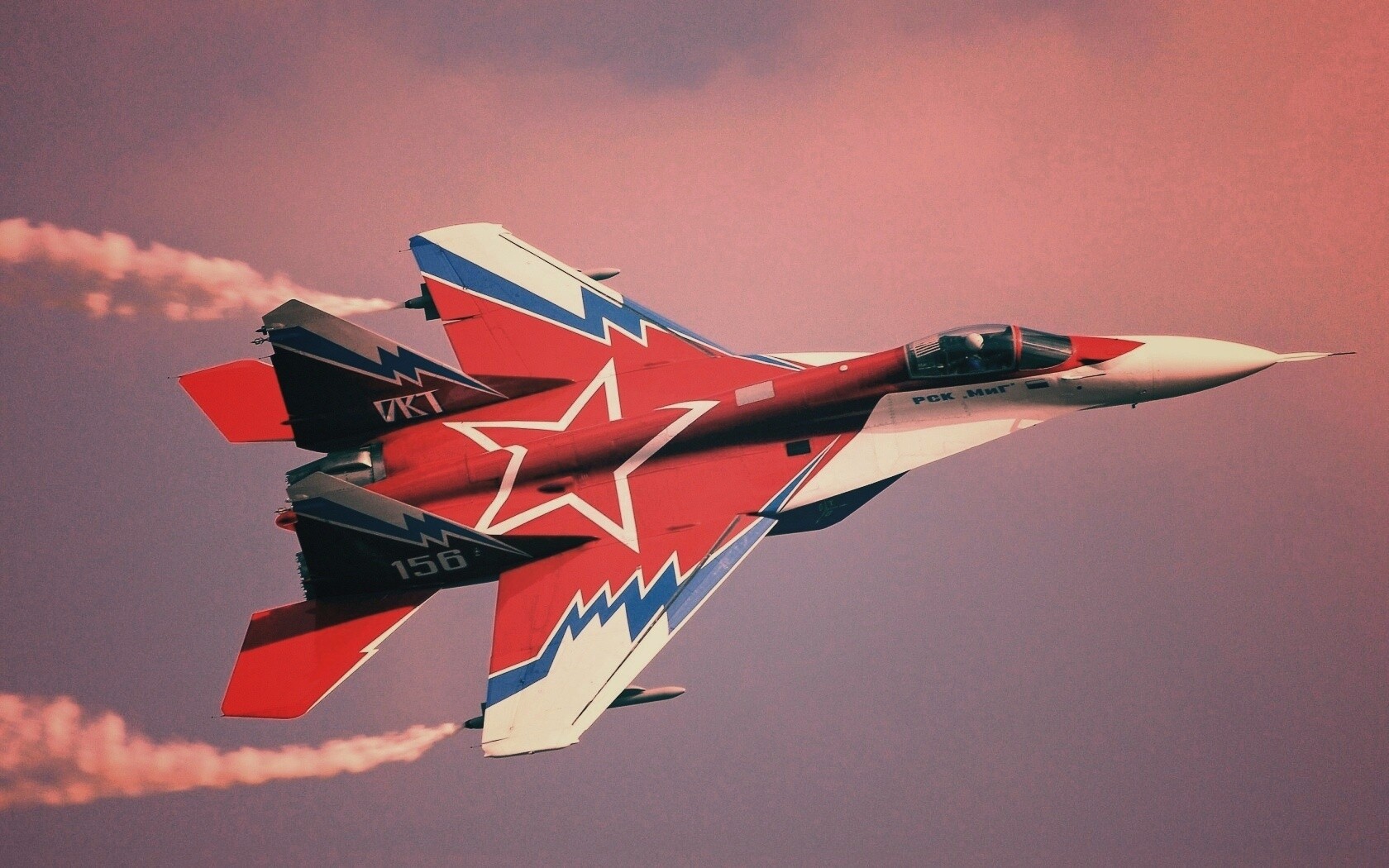 Истребитель МИГ пилотажной группы обои