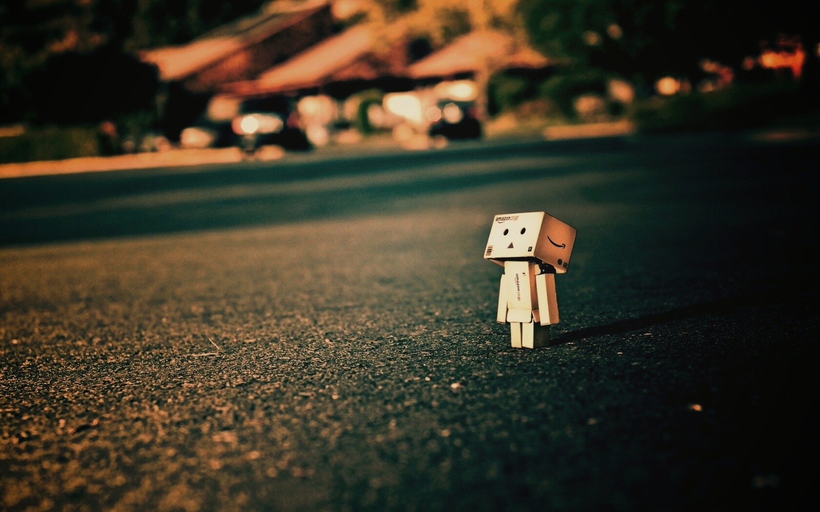 Данбо смотрит вверх обои