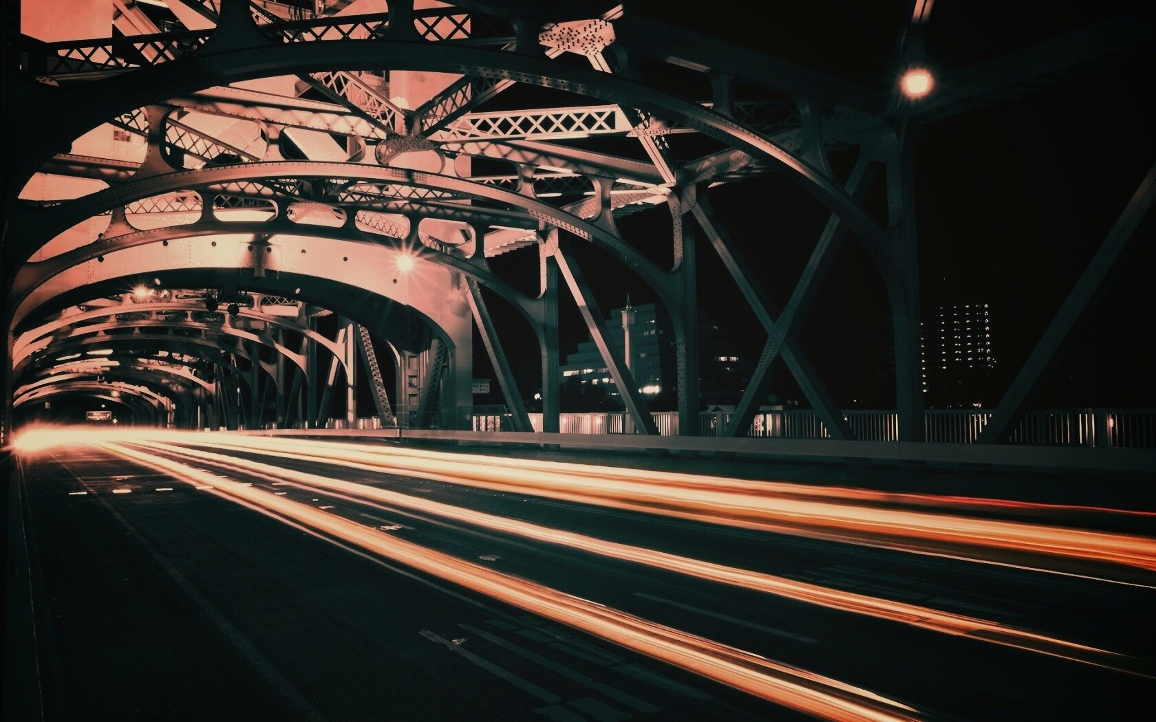 Движение на мосту обои