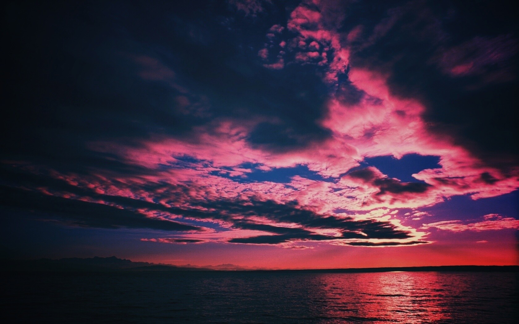 Фиолетовое закатное небо обои