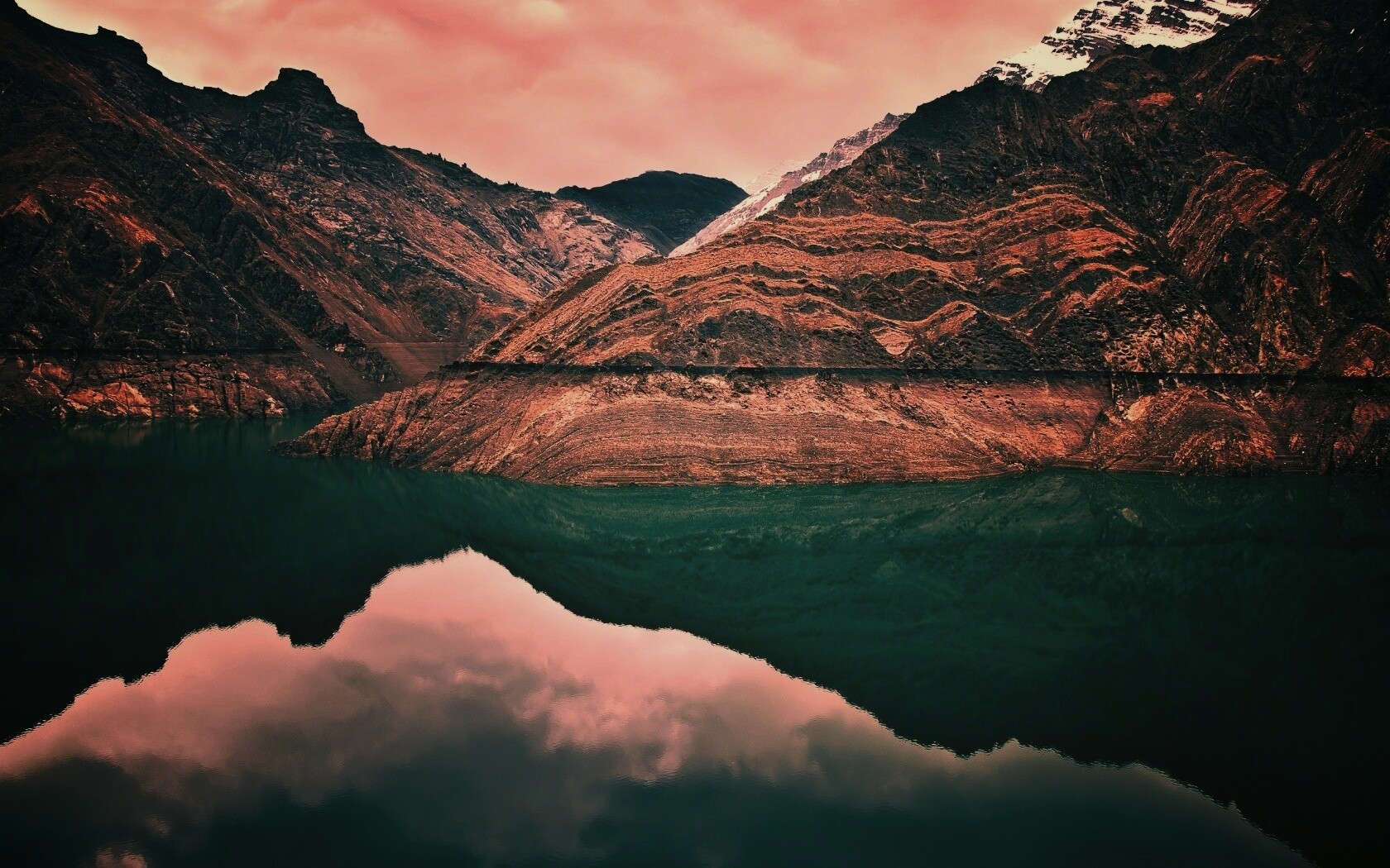 Горное озеро обои