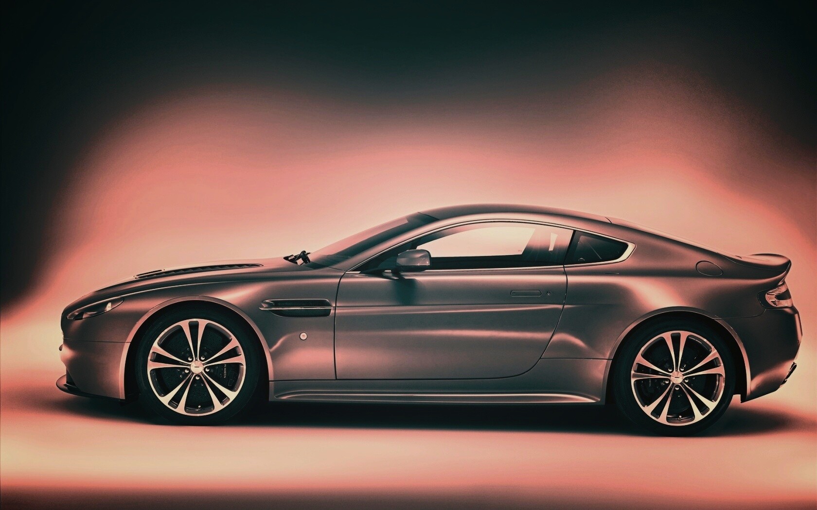 Астон Мартин обои