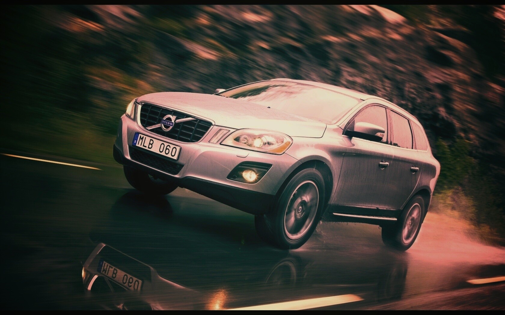 Кроссовер Вольво обои