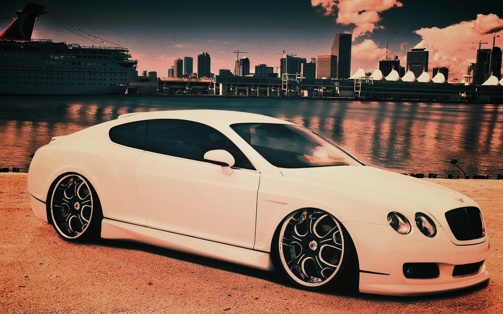 Bentley Continental GT обои