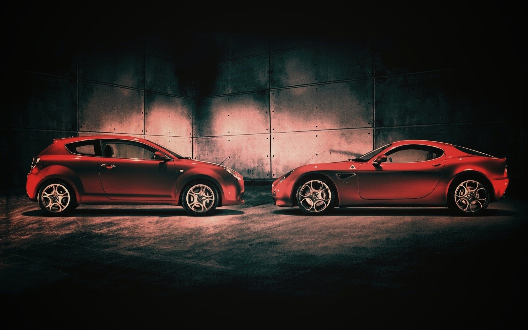 Два альфа ромео с разными кузовами обои