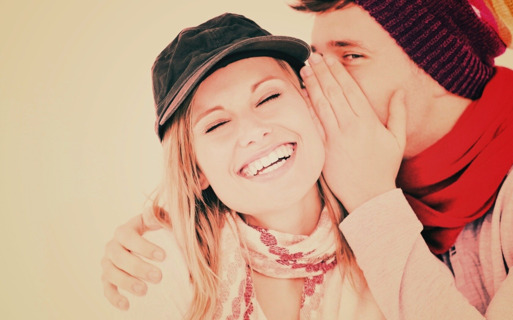 Шутка на ушко обои