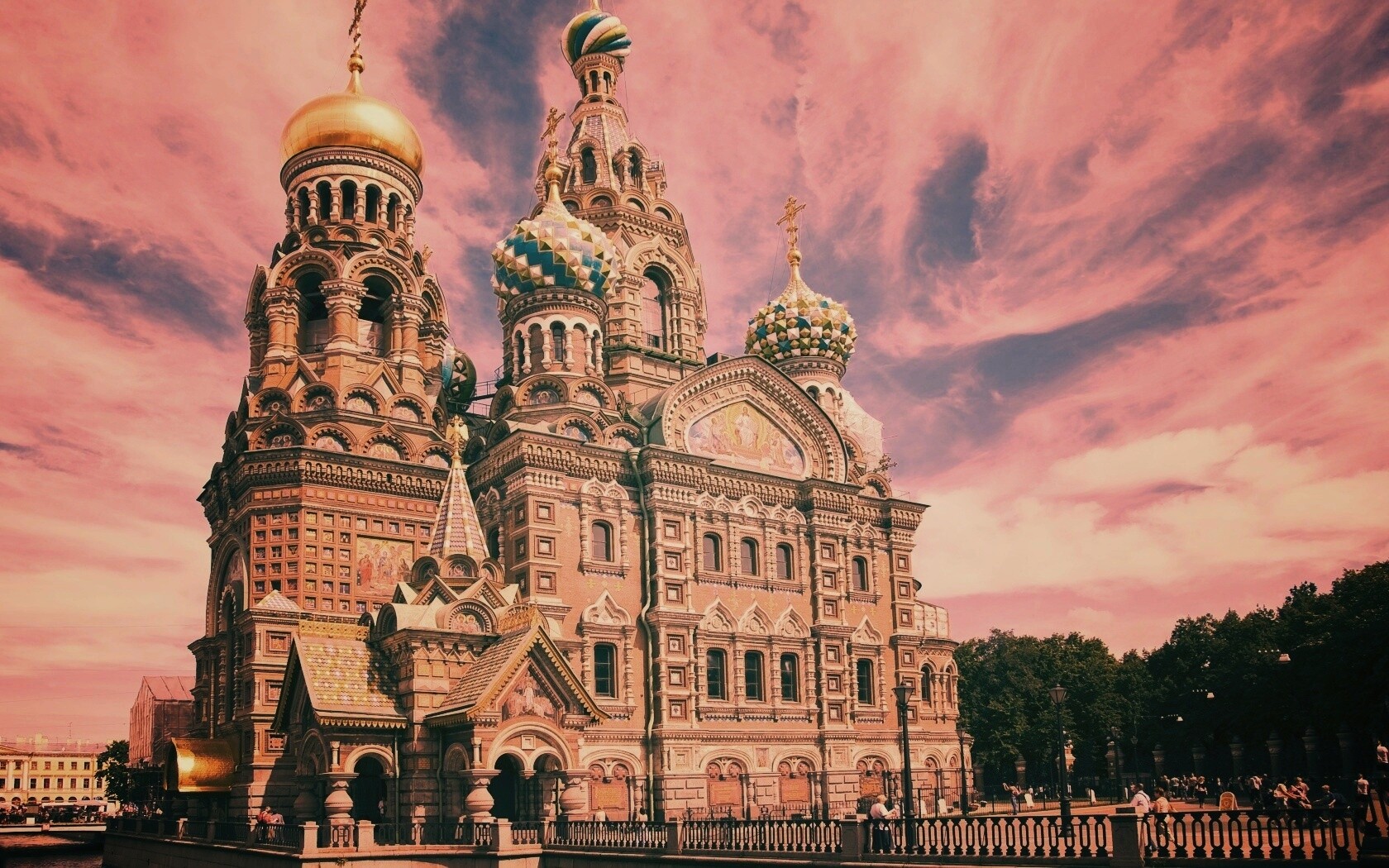 Спас на крови обои