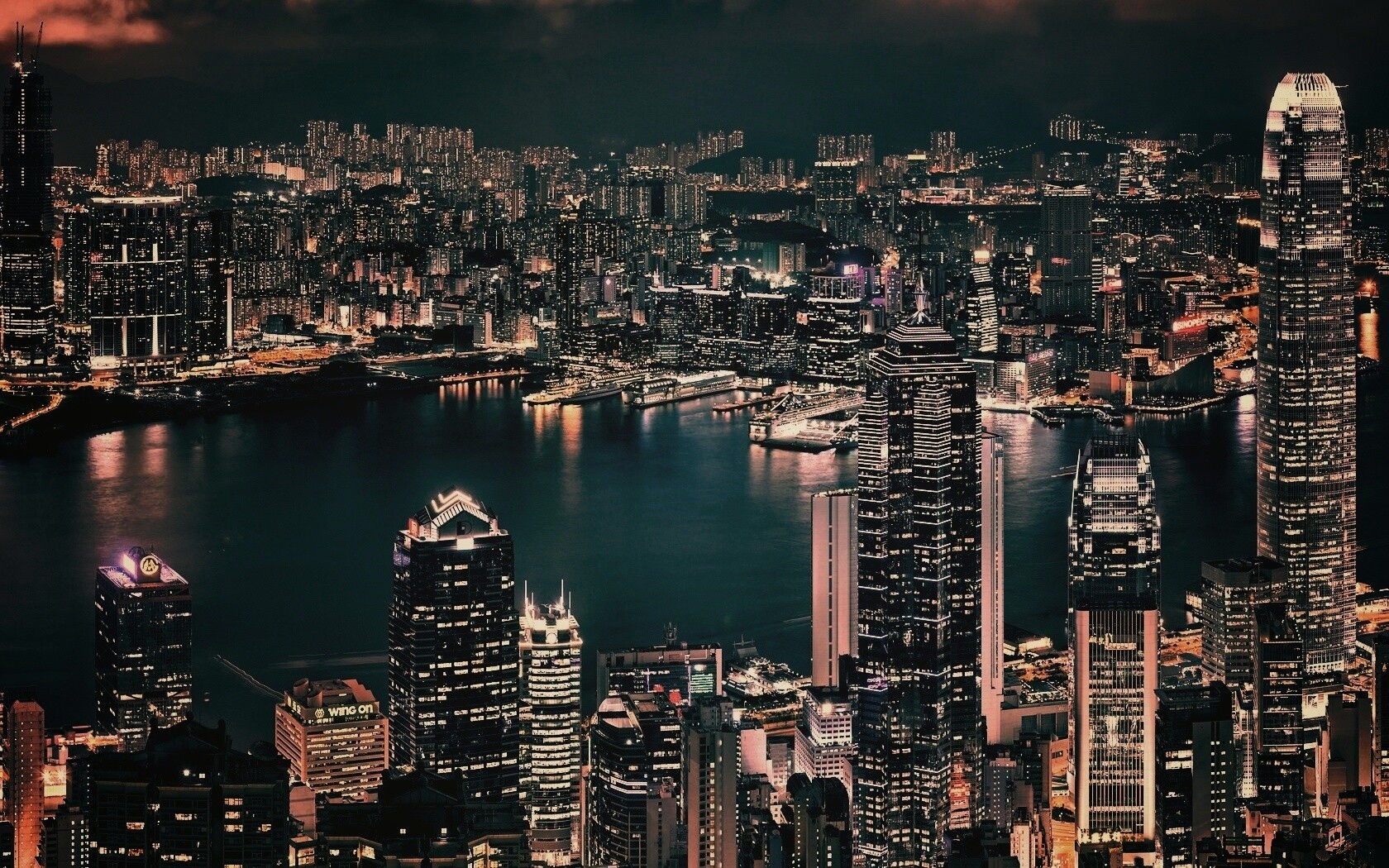 Небоскребы ночью обои