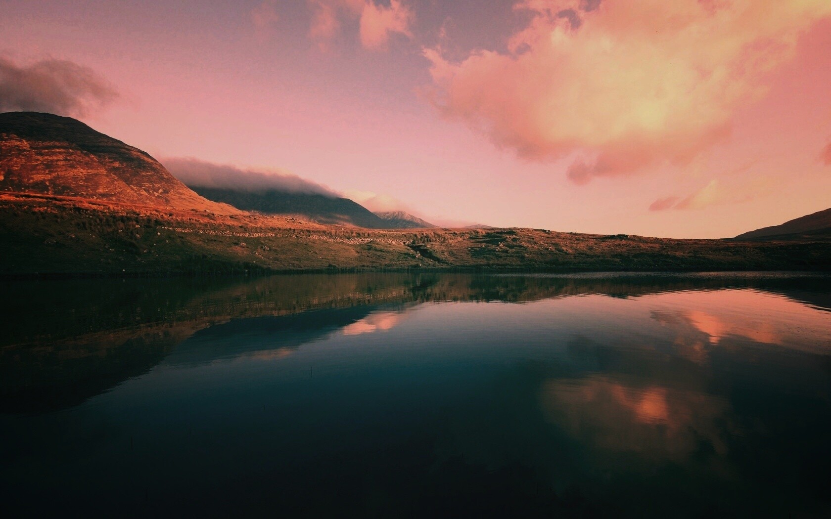 Зеркальное озеро обои