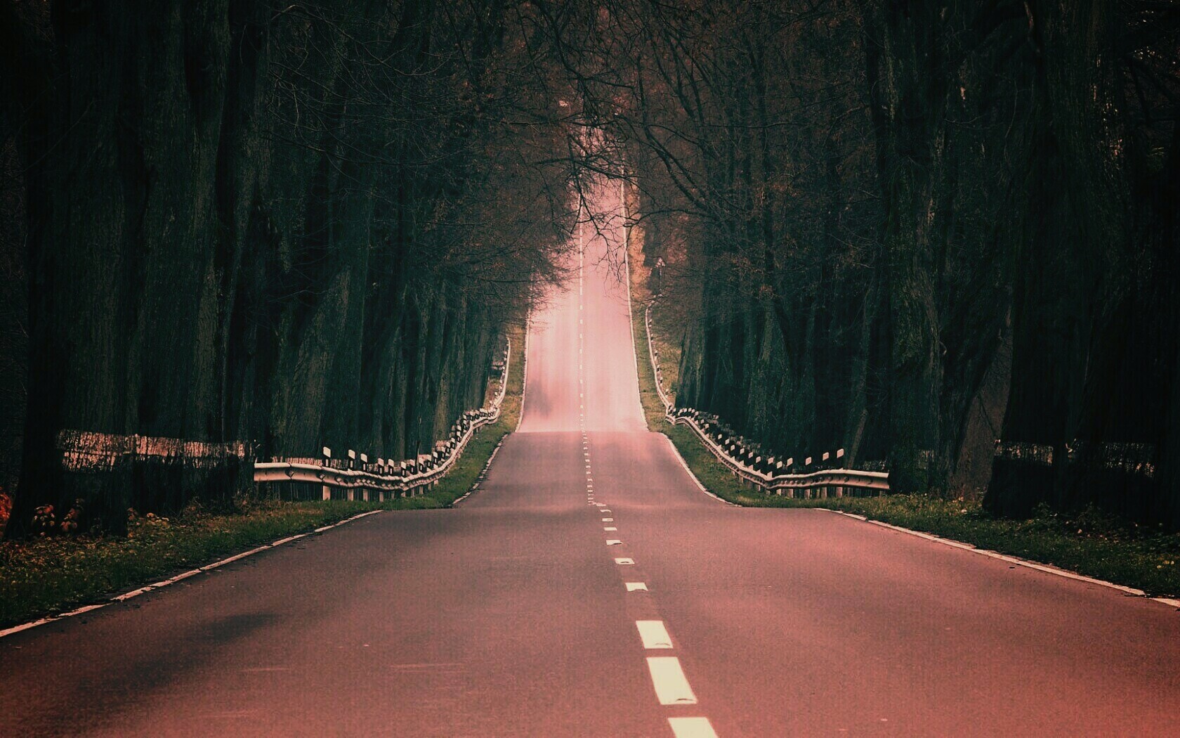 Дорога уходит ввысь обои