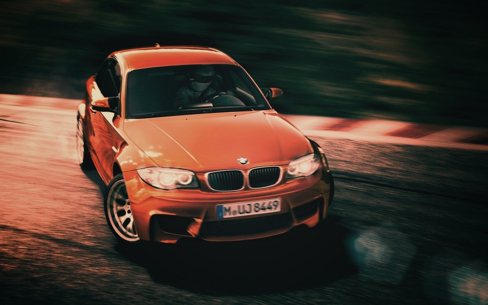 BMW M1 в заносе на треке обои