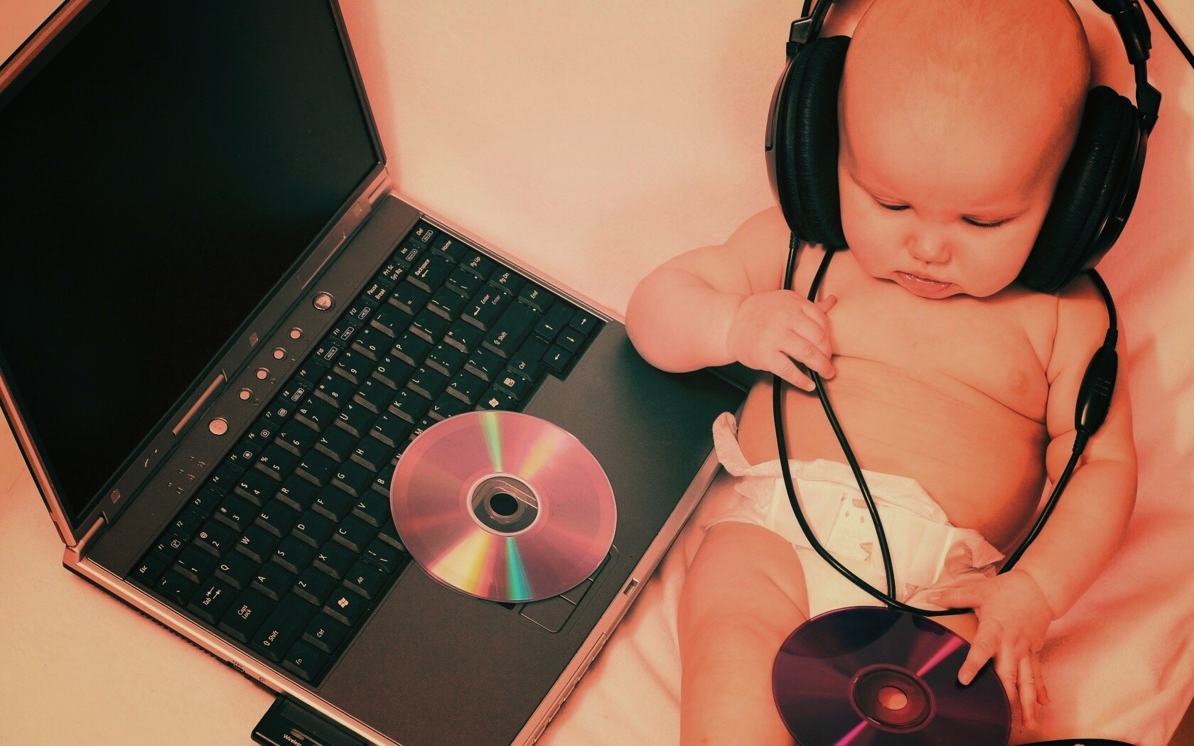 Маленький диск жокей обои