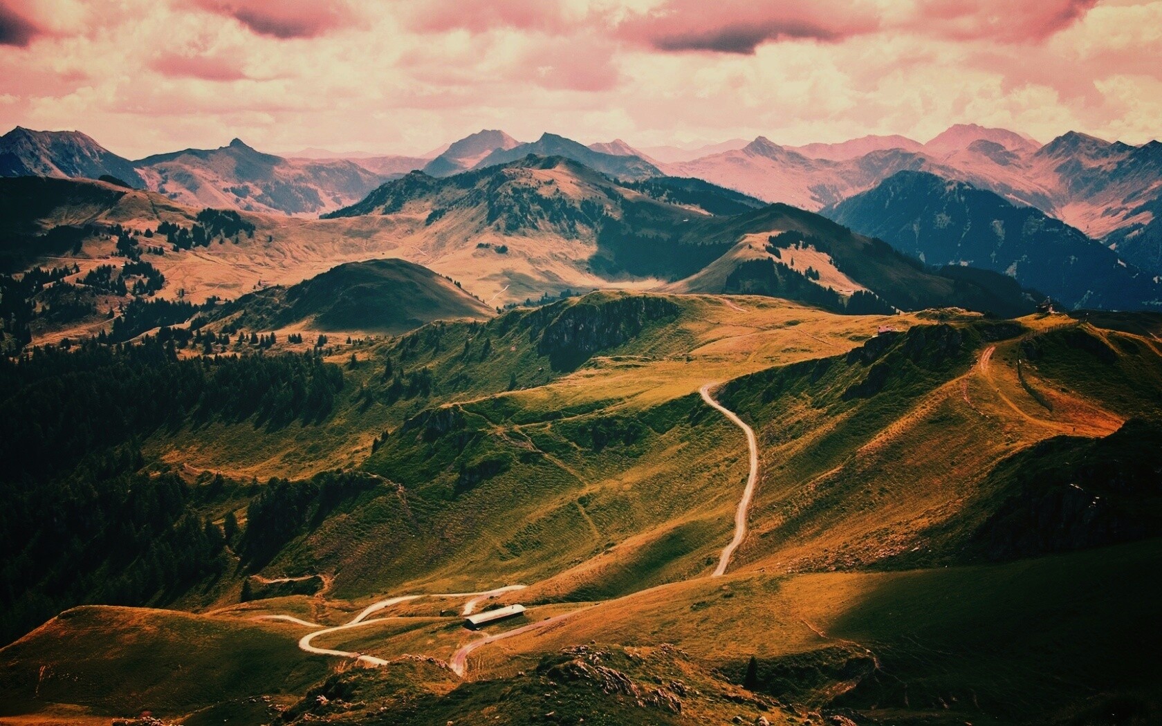 Извилистая горная дорога обои