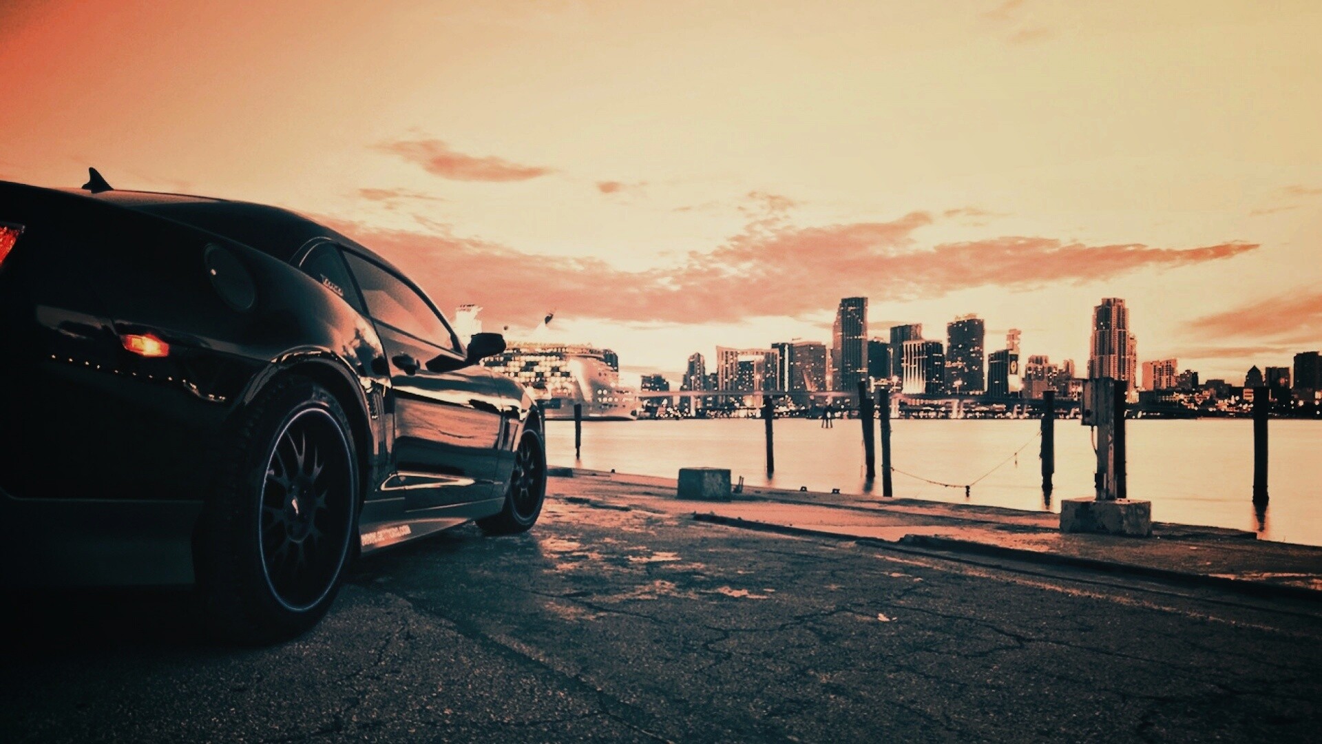 Черный спорткар обои