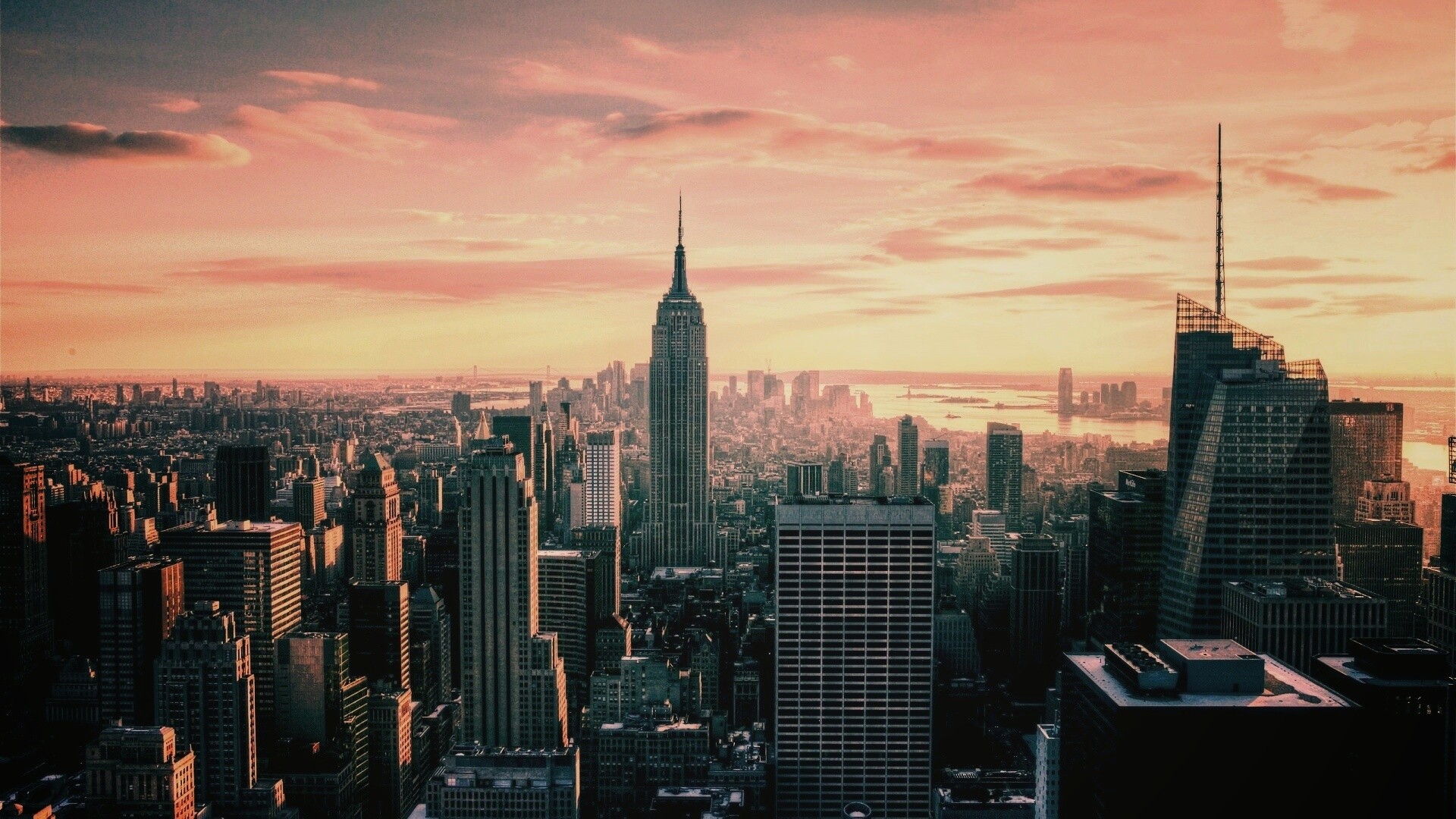 Большой город обои