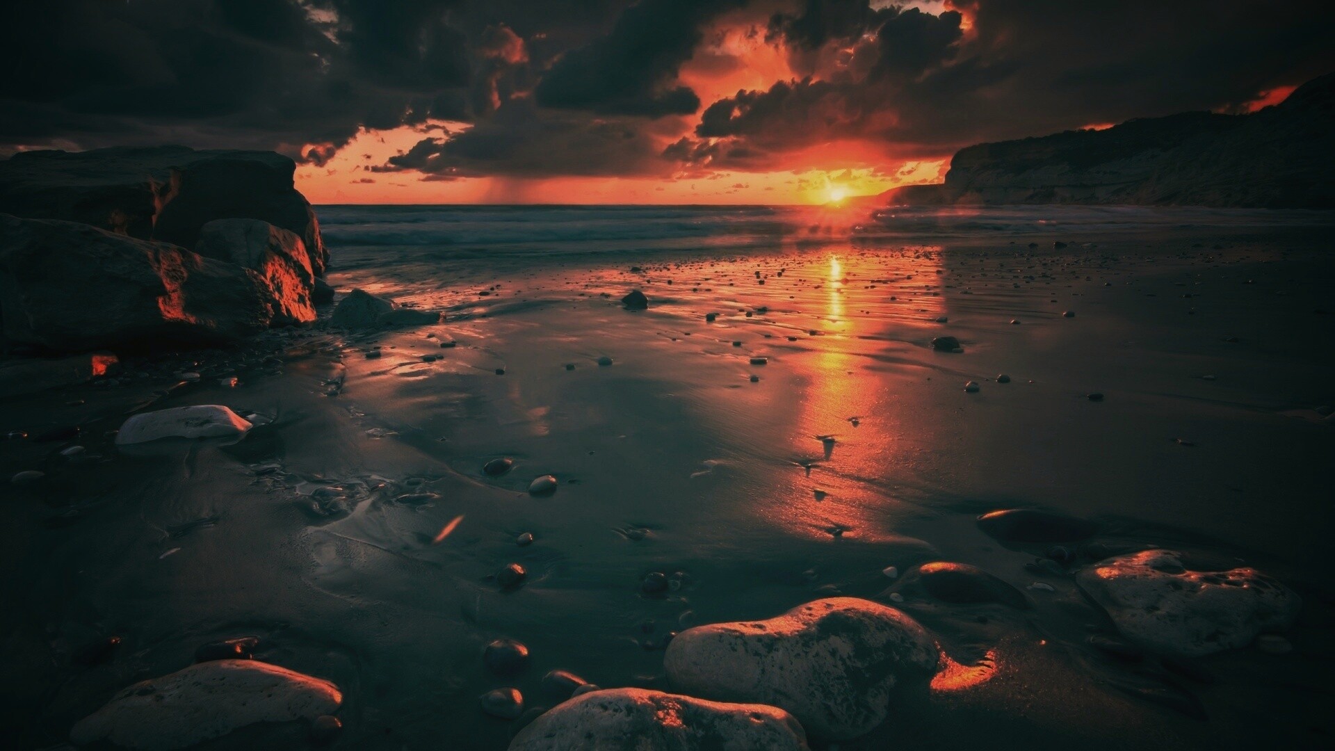 Закат солнца на пляже обои