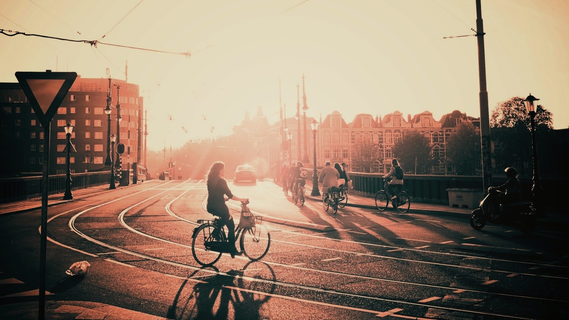 Утро в европейском городе обои