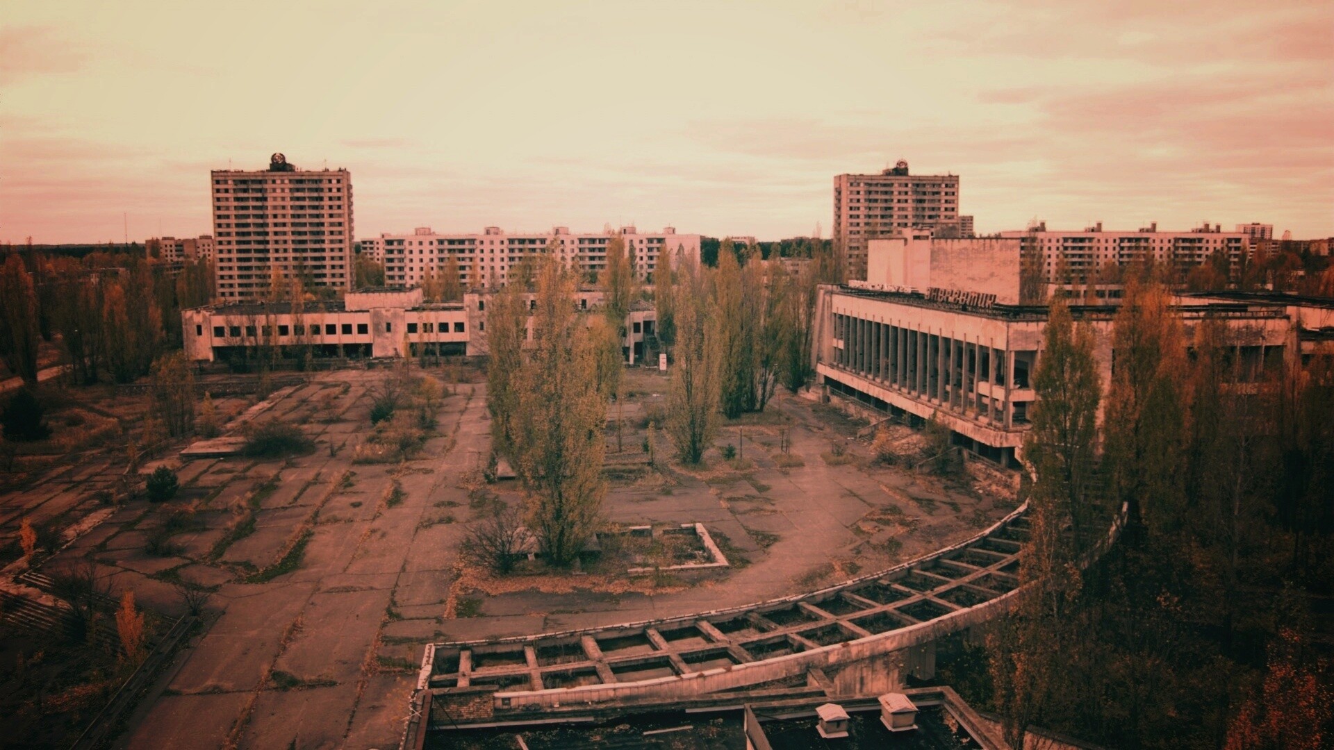 Площадь в Припяти обои