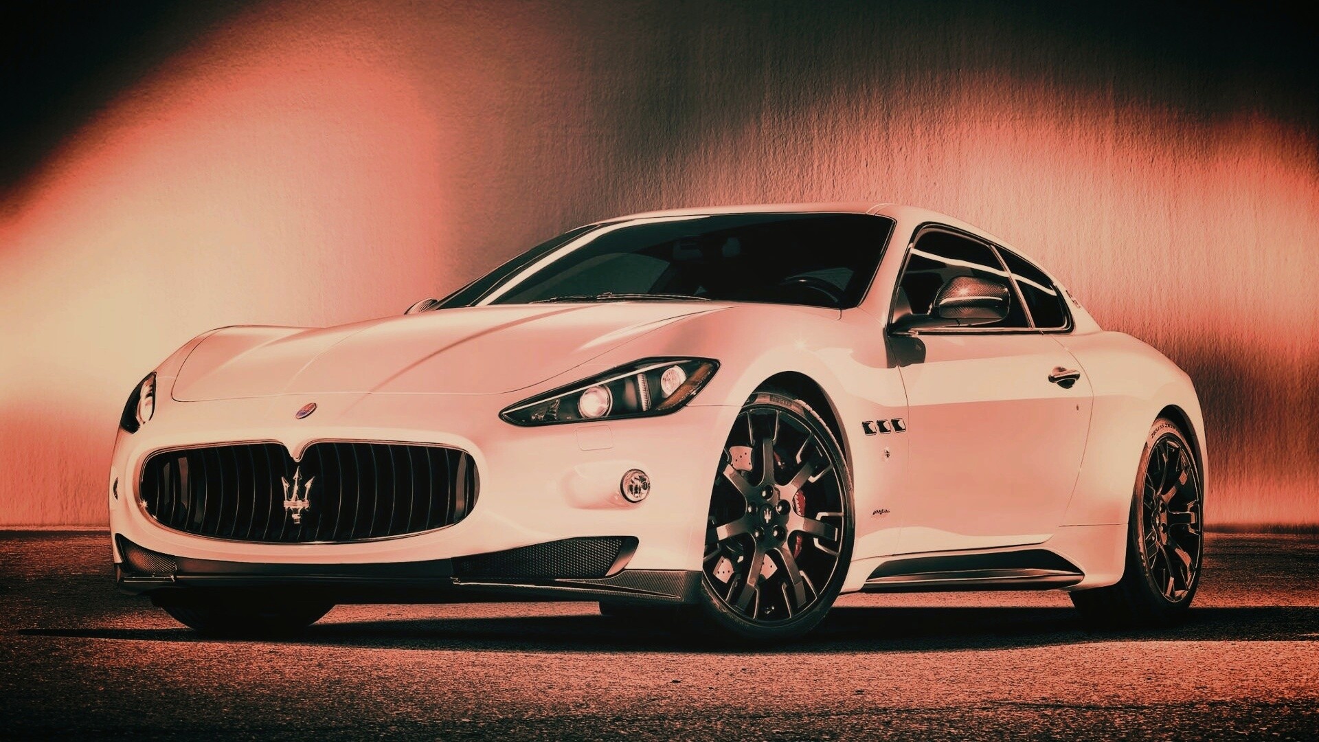 Белый Мазерати обои