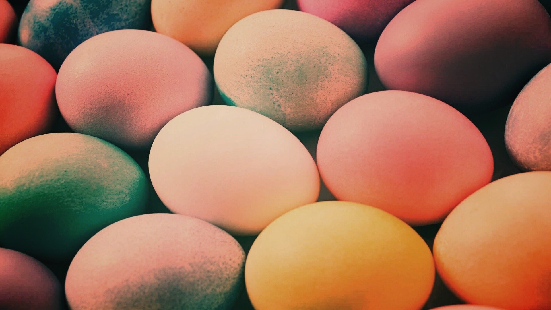 Яркие пасхальные яйца обои