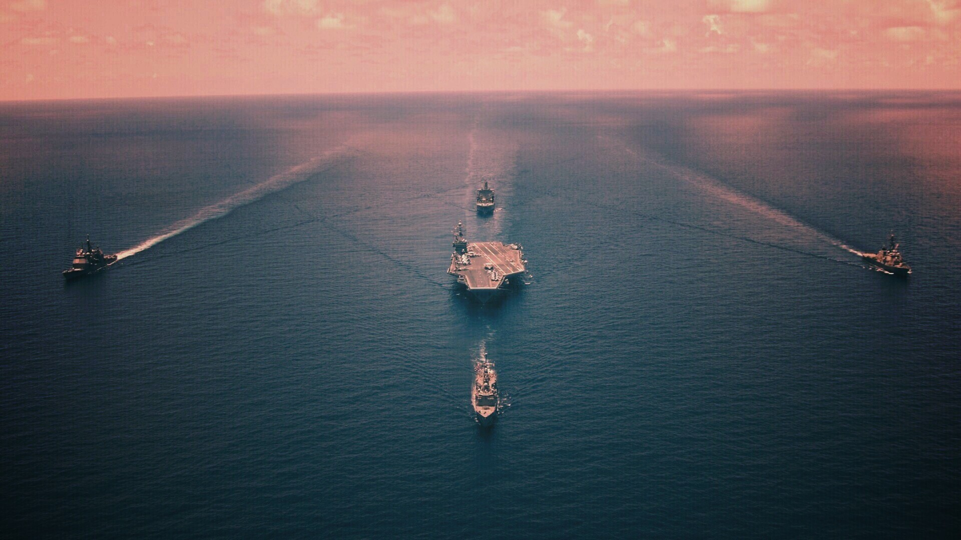 Авианосец с эскортом обои