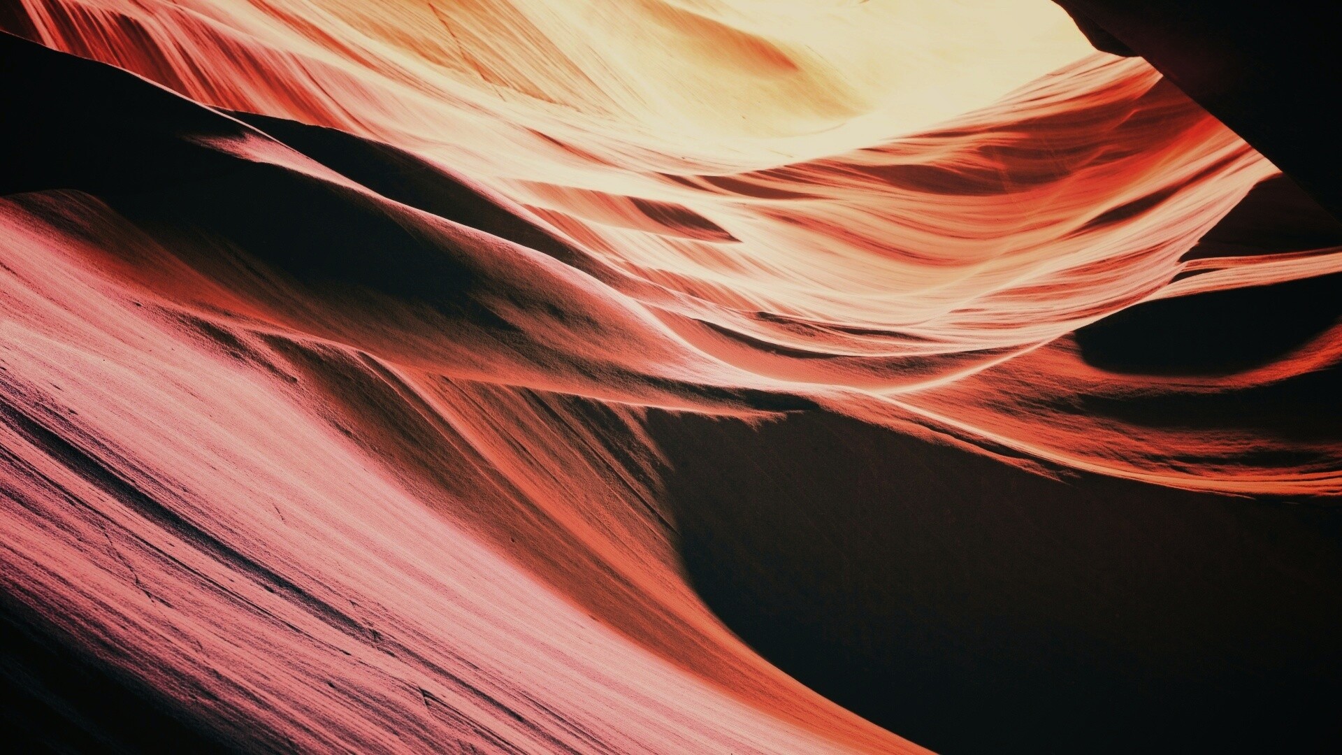 Живописная пещера обои